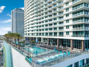 Luxe Stay at Hyde Resort -Oceanfront & Amenities